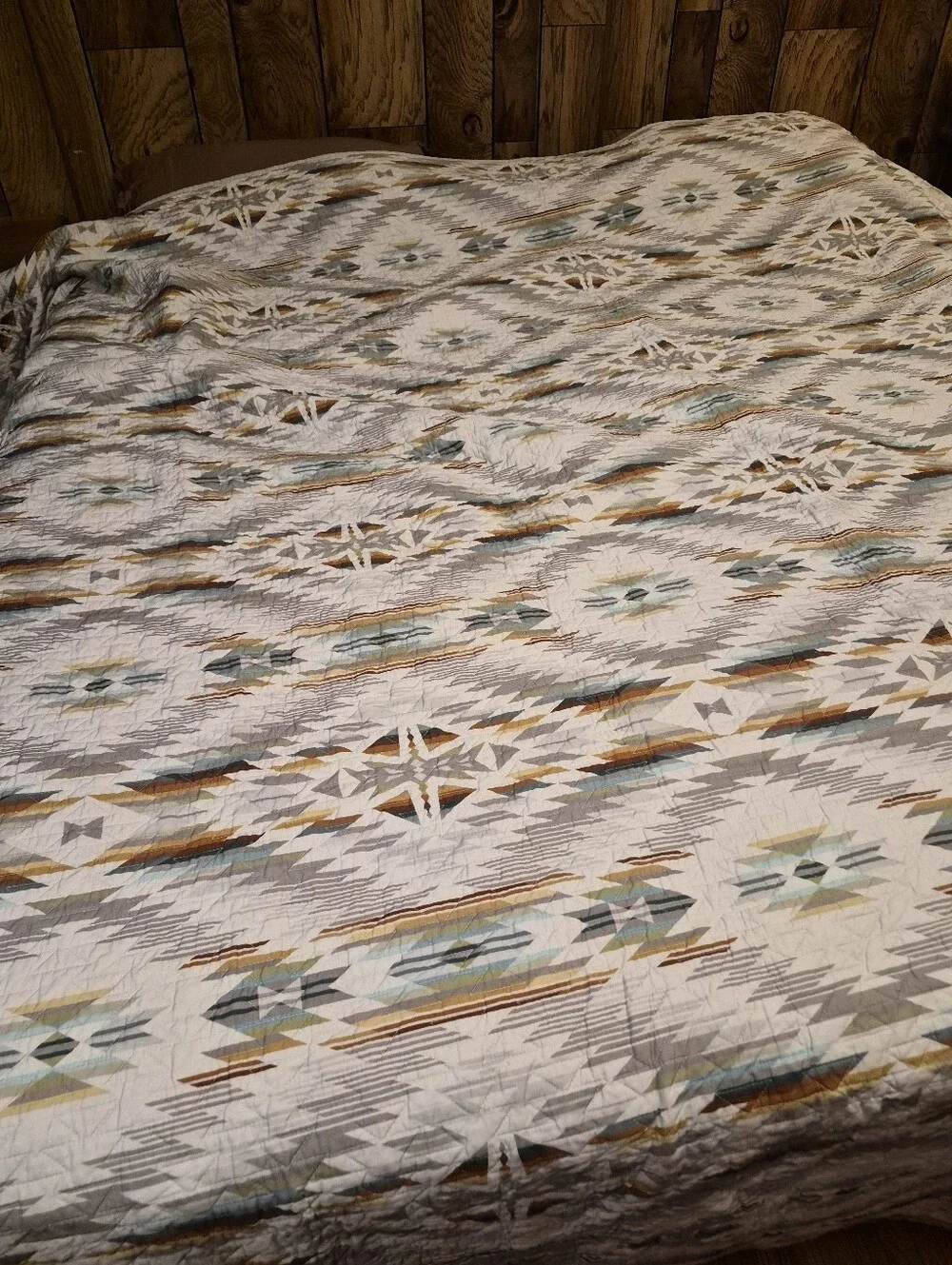 Pendleton King Size White Sands Quilt Bedspread
